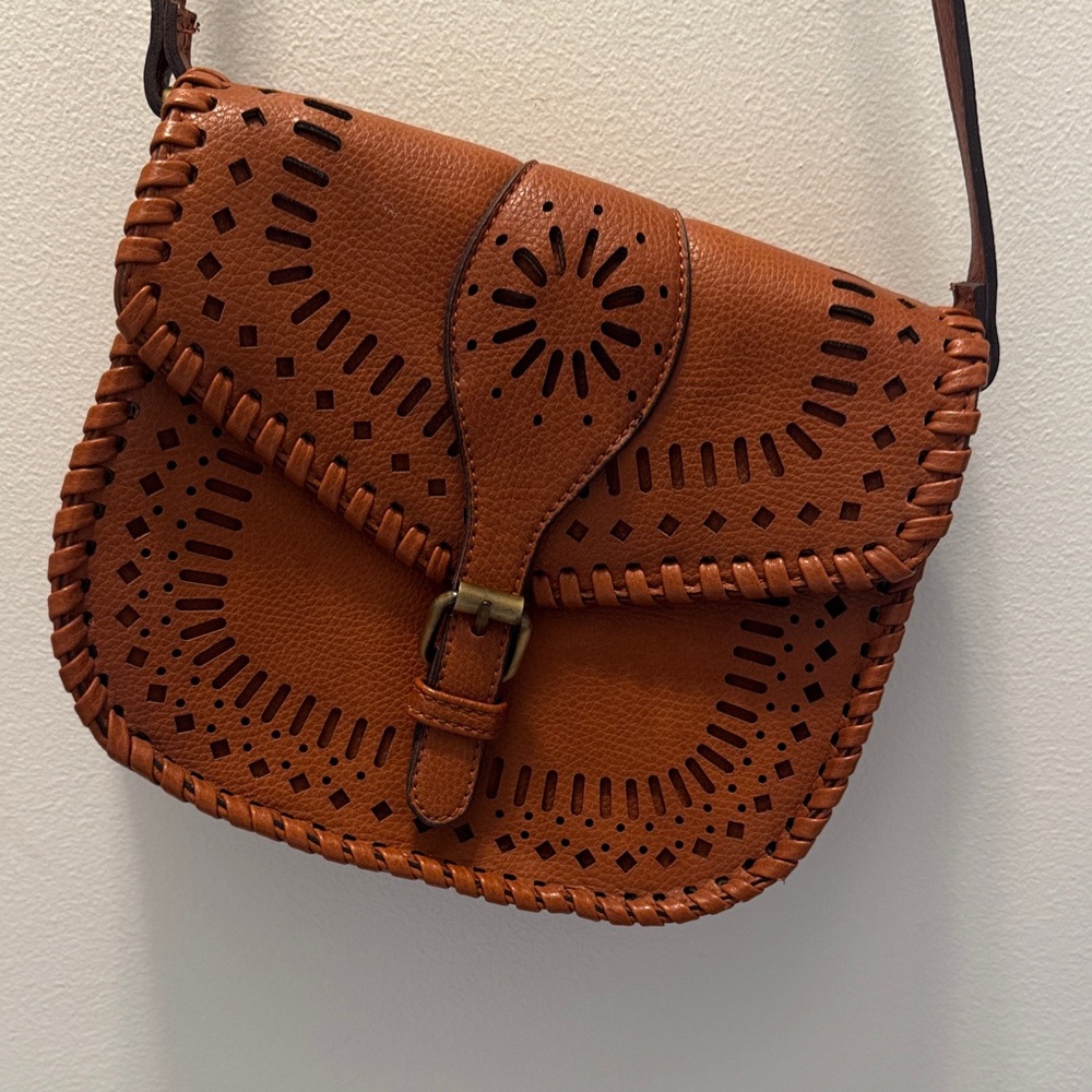 Elegant Tan Crossbody Bag with Cut-Out Design